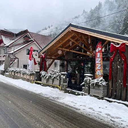 Anelisse Inn-2